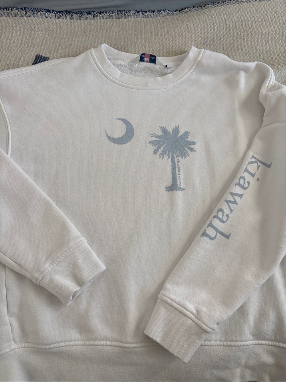 Vineyard Vines White Crewneck with Pale Blue Palm & Crescent